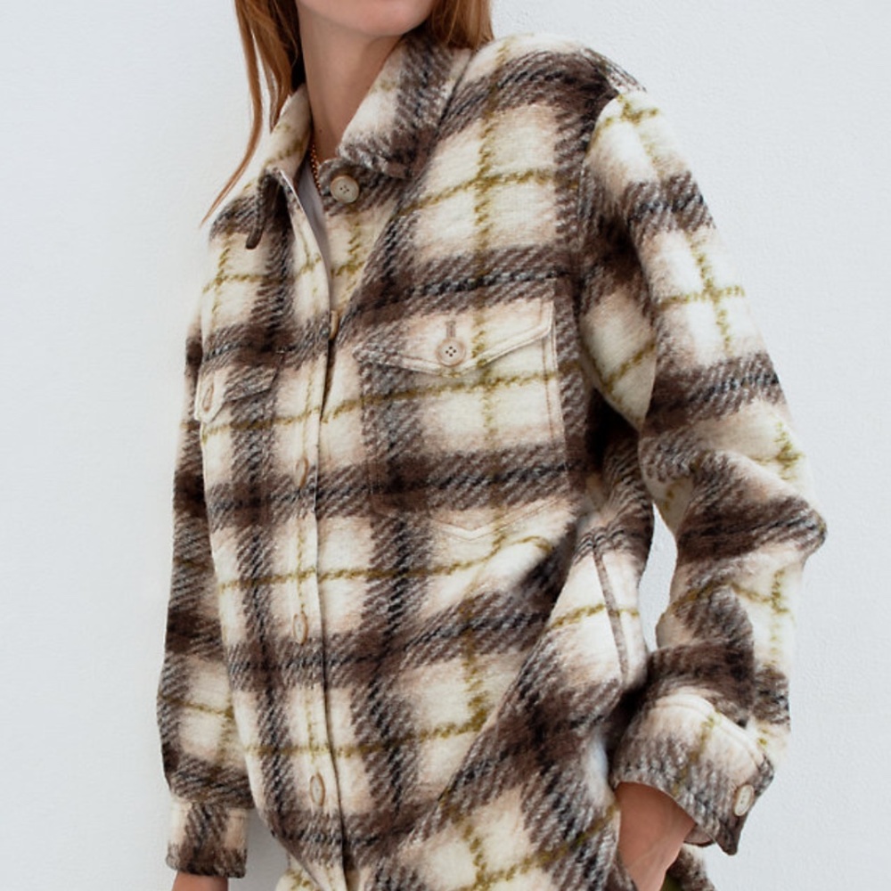 Aritzia Wilfred Free The Ganna Shirt Jacket Plaid wool shacket